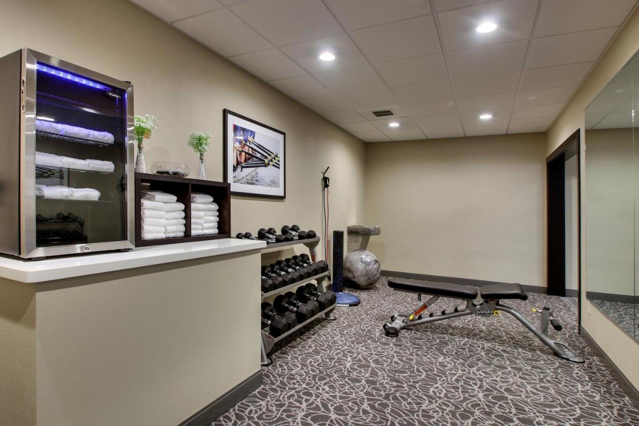 Candlewood Suites - Wichita East By Ihg Экстерьер фото