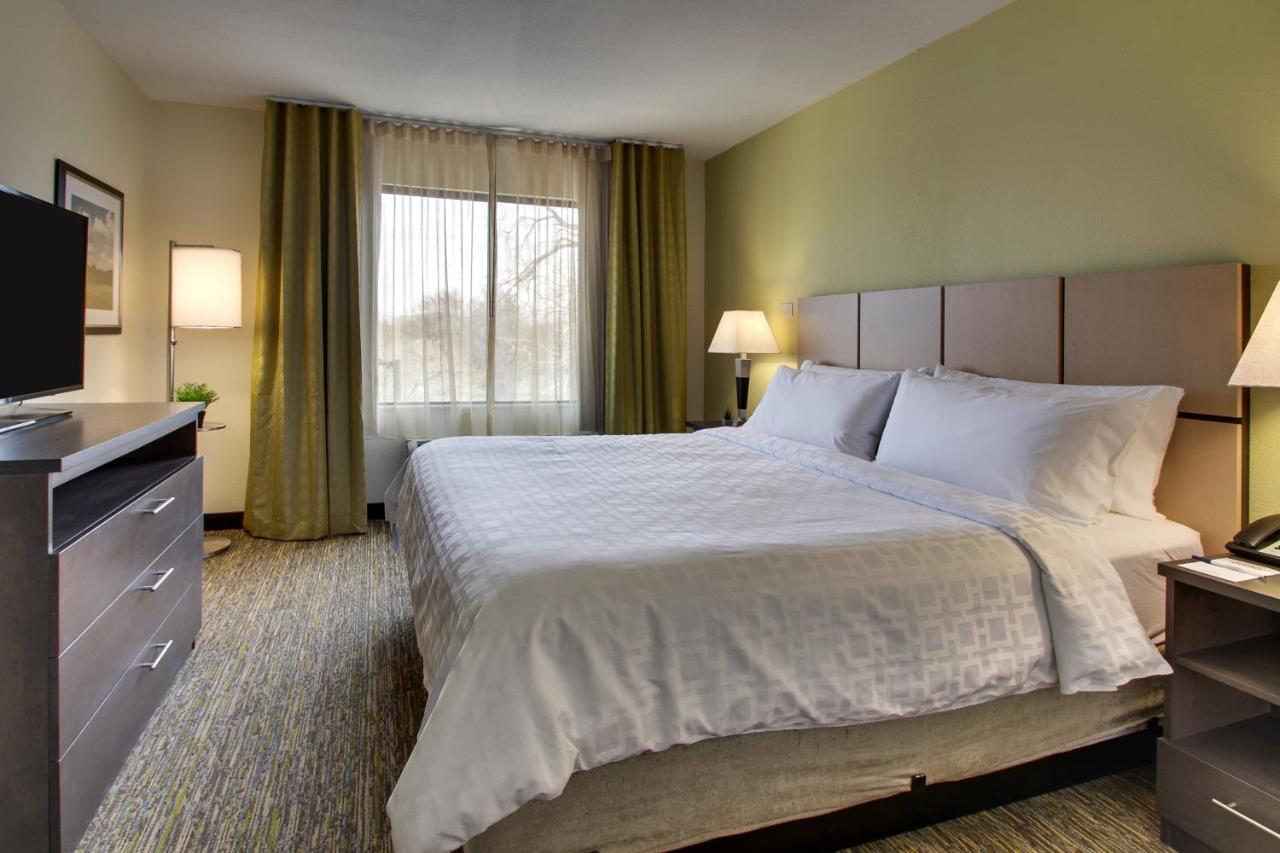 Candlewood Suites - Wichita East By Ihg Экстерьер фото