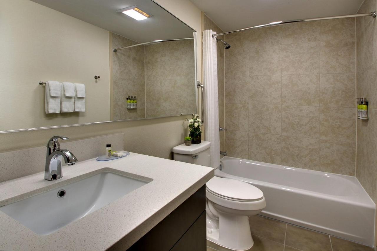 Candlewood Suites - Wichita East By Ihg Экстерьер фото